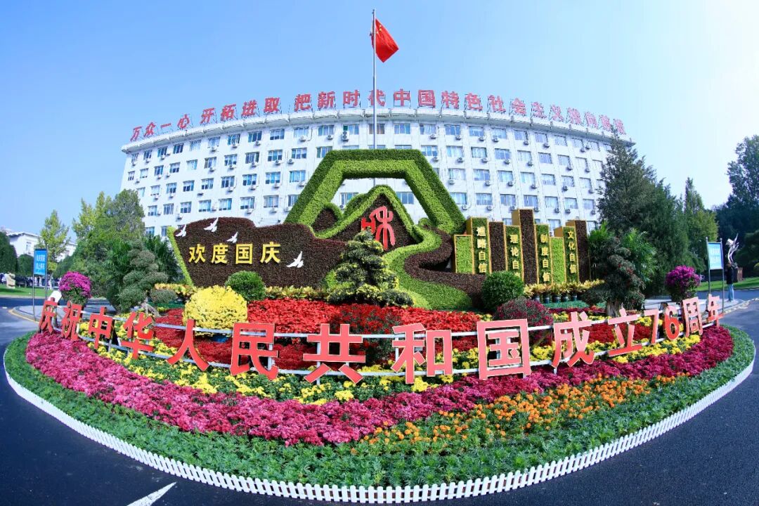 太原：这个假期打卡盛装小店   每一帧都是C位风景线