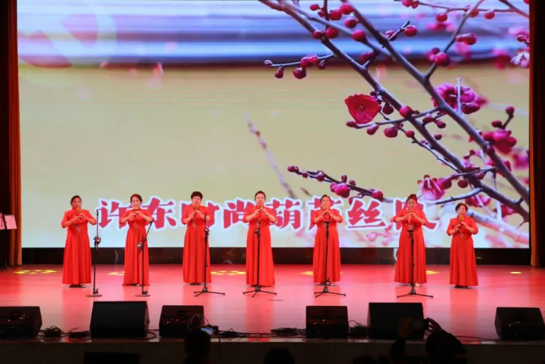 太原小店区：文化盛宴点亮“双节” 惠民活动精彩纷呈