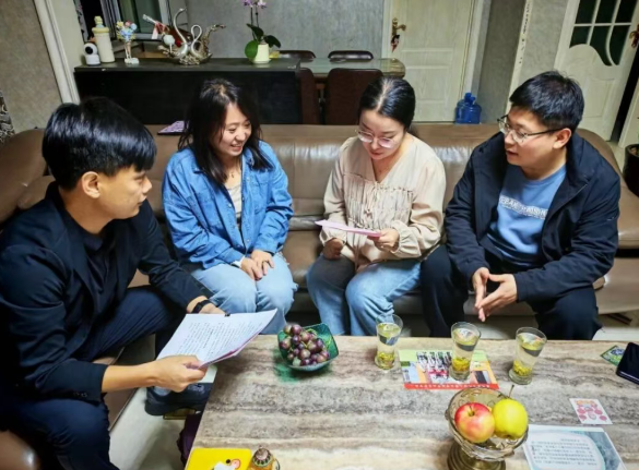 忻州原平市委组织部开展干部家访活动