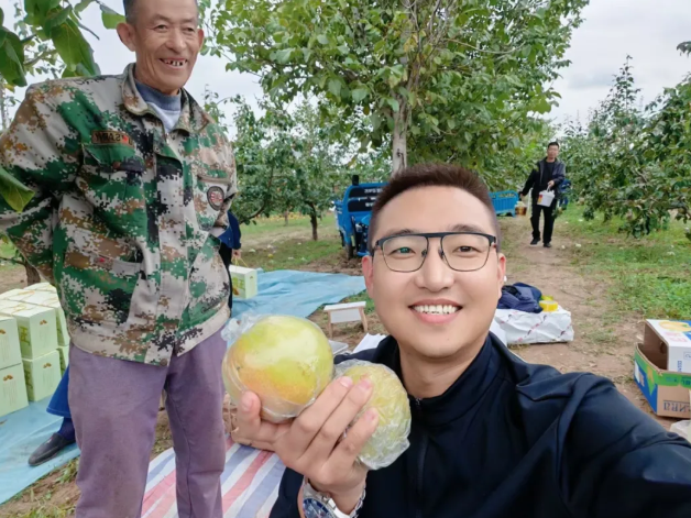 太原阳曲县南留南驻村工作队：借势双节促增收  助农振兴显担当