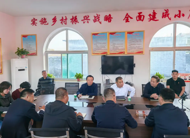 临汾公安交警支队深入汾西县团柏乡沟堡村推进巩固帮扶工作