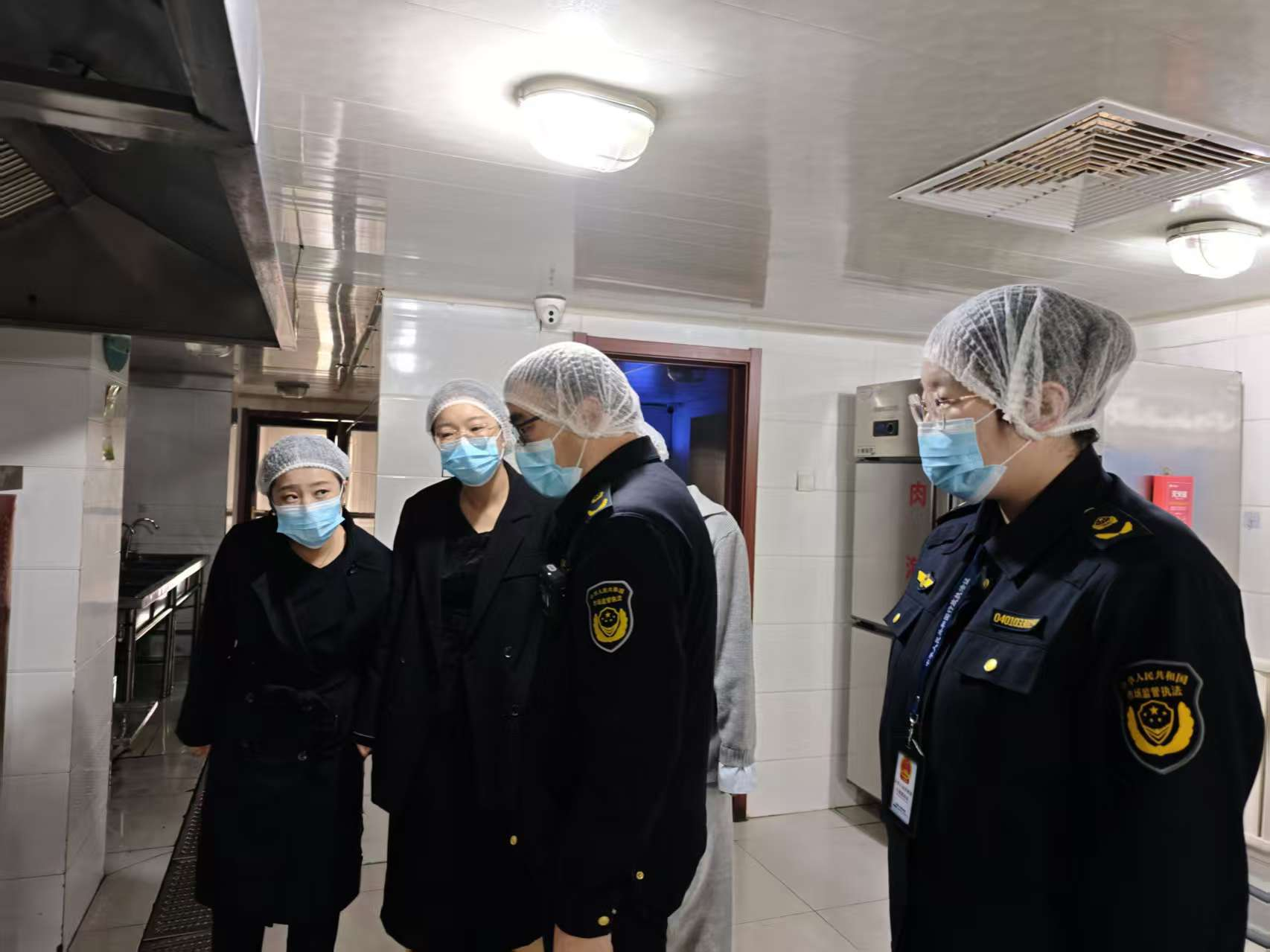 太原杏花岭区市场监督管理局检查指导幼儿园餐具洗消