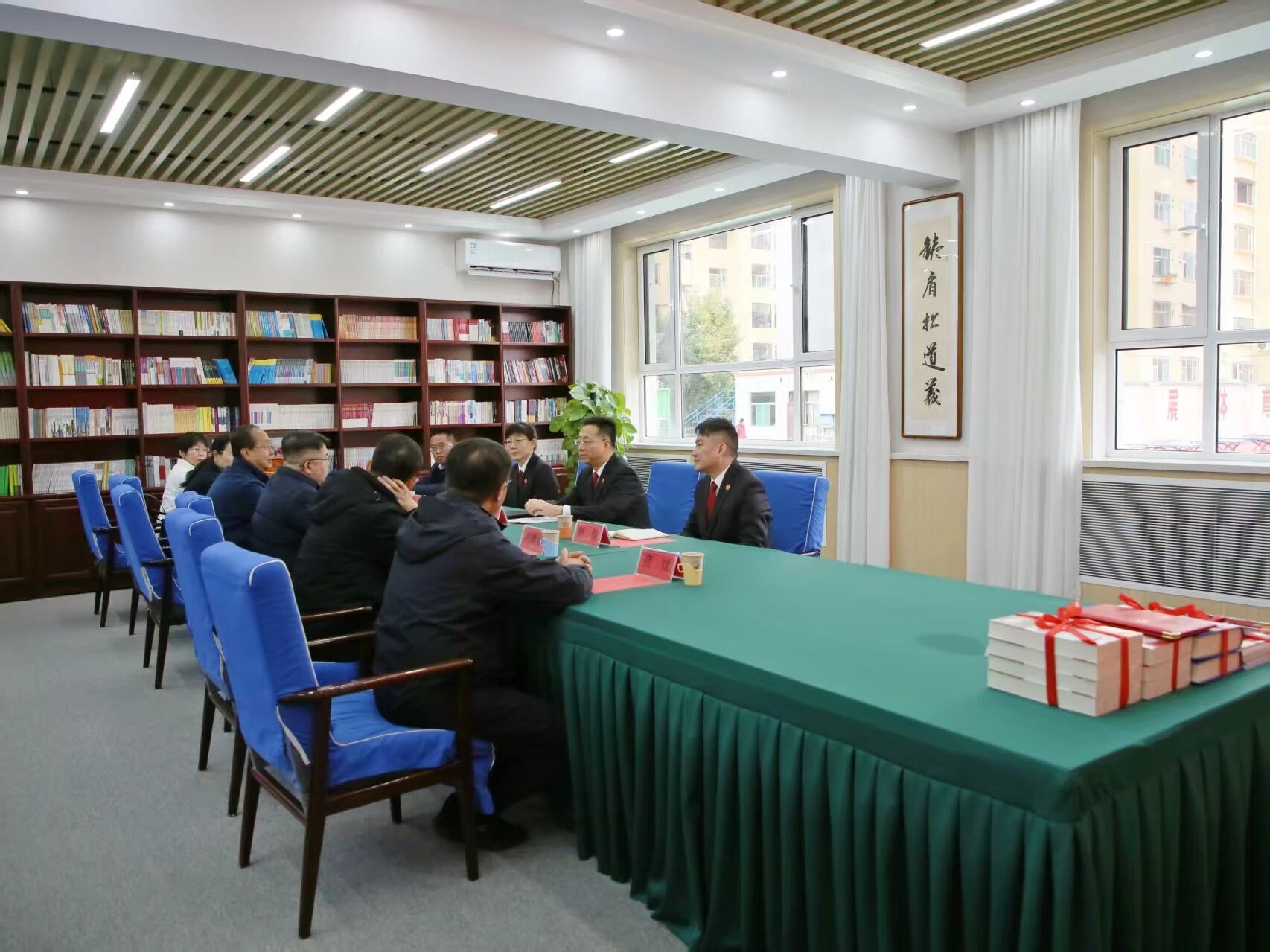 忻州中院在忻州一中开展“送法进校园”活动