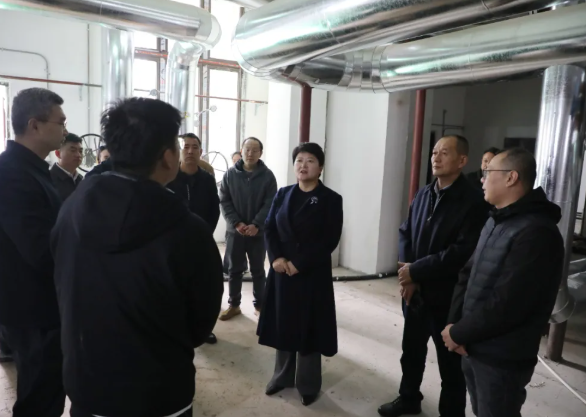 太原尖草坪区：刘锦春督导调研供热和“三秋”农业生产工作