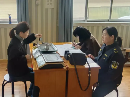 运城夏县市场监管局联合县综检中心开展电子计价秤免费检测服务