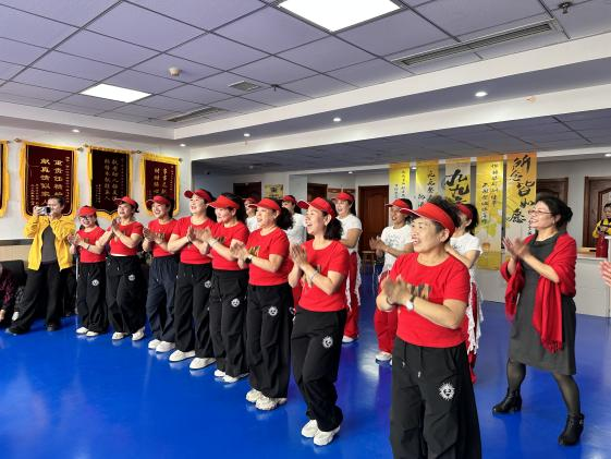 太原万柏林区南寒街道：重阳敬老  爱满金秋