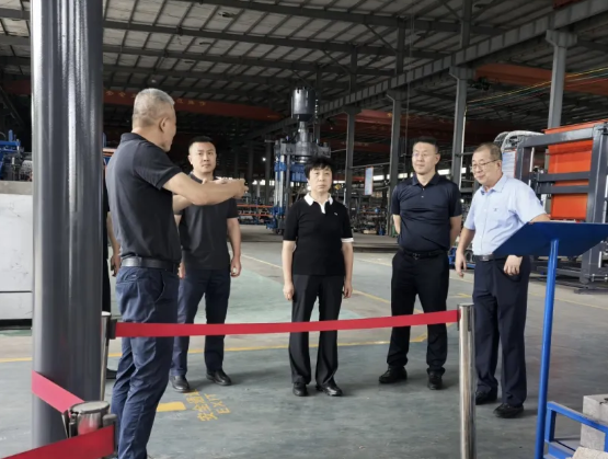 忻州宁武县县委书记赵亚峰带队赴深圳厦门招商考察