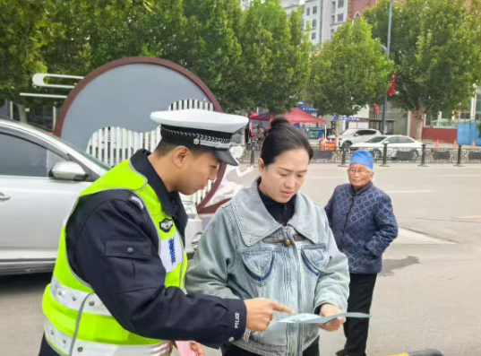 吕梁交城：交通安全进社区  让每一次回家都安心