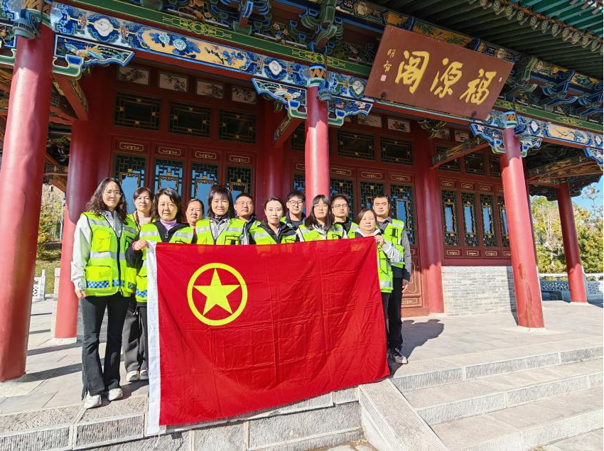 太原市政集团八公司团支部开展“守护美丽汾河，青年在行动”志愿服务活动
