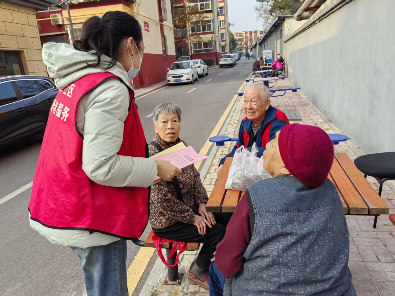 太原万柏林区和平街道：医保宣传进社区  惠民政策暖人心