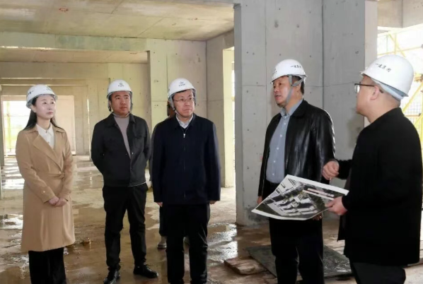 临汾尧都区委书记崔绍民在尧都高新区调研重点项目建设情况