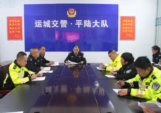 运城平陆公安交警大队紧盯“四点”发力深推“百日行动”