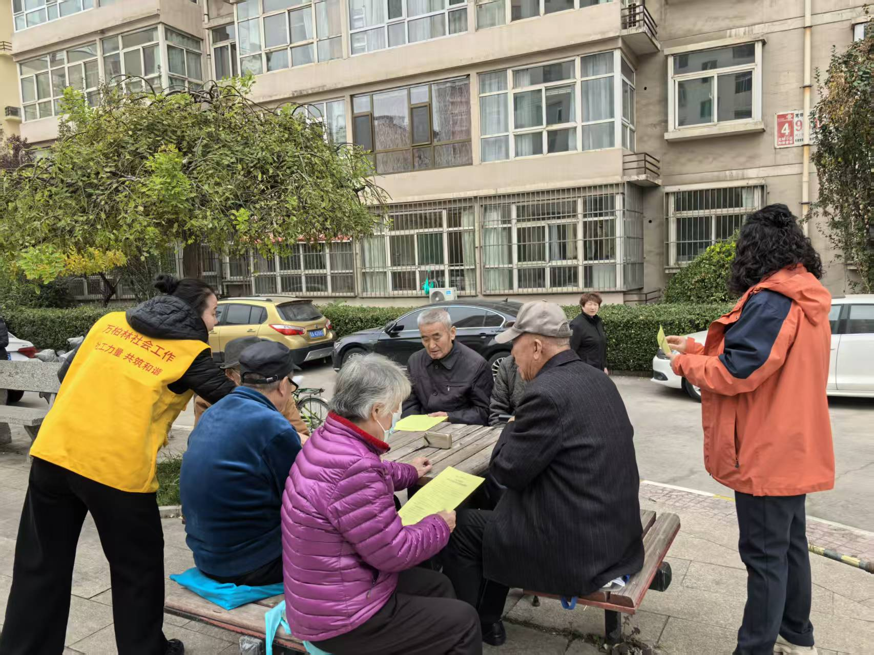 太原万柏林区千峰街道：医保宣传零距离  上门服务暖民心