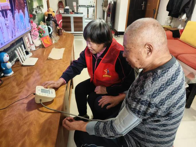 太原万柏林区：暖冬护老传温情  颐福柏林践初心