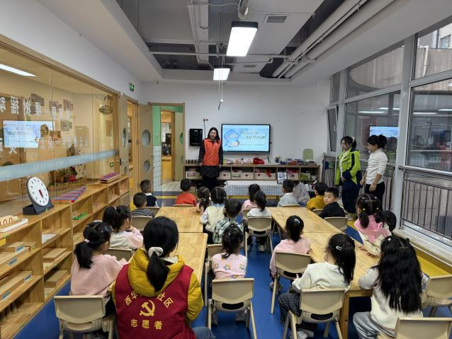 太原万柏林区南寒街道：暖心立冬“锅”然有趣