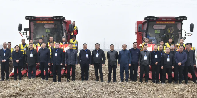 吕梁市高粱机收减损技能大比武暨农机安全生产培训活动在汾阳举办