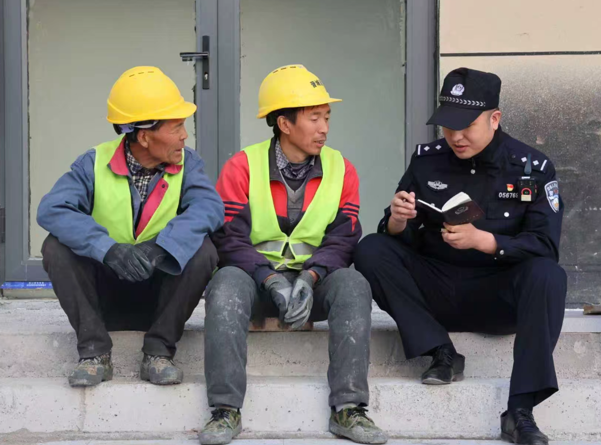 晋城沁水公安“送教上门”推行居住证全程网办优化营商环境出实招