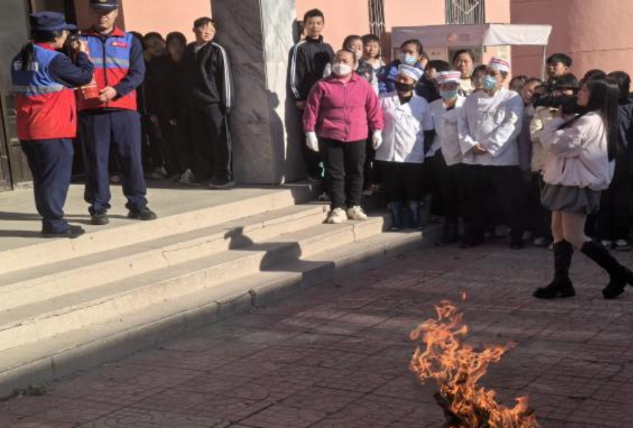 忻州代县消防救援大队走进代中初中部