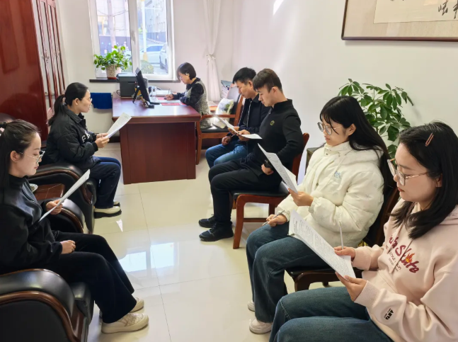 民盟吕梁市委会机关召开专题学习会议