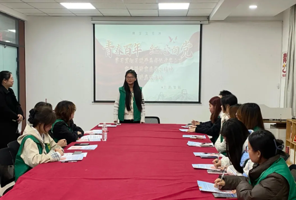 太原尖草坪区南寨街道朝阳社区“理享”课堂激荡青春理想  二十余封宣言信写下实干担