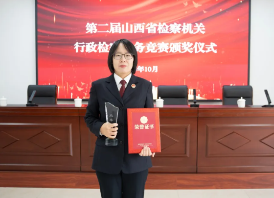 杨 敏： 一场竞赛  三重修行