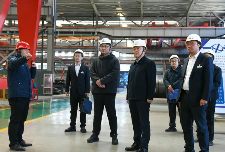 临汾管理中心党委书记秦江峰带队走访重点客户