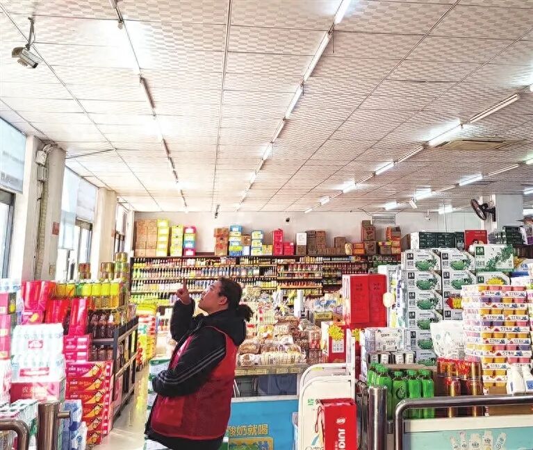 太原晋源区古城营村：拉网排查监控  织密治安防线