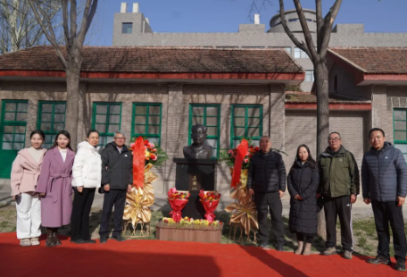 晋中榆次一中校史馆提升竣工开馆暨马骕老师雕像落成仪式圆满举办