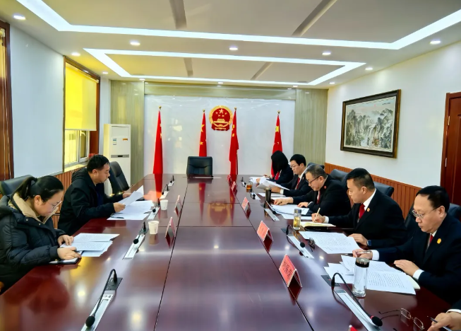 吕梁石楼县委宣传部列席旁听工作组指导县法院党组理论学习中心组学习会