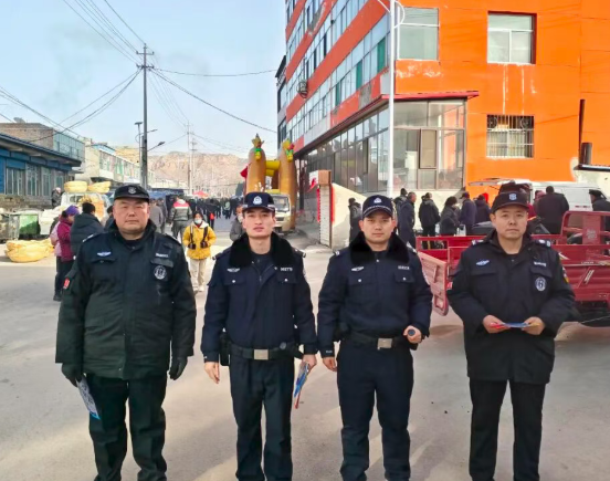 吕梁兴县公安局“警保联动”护航古会守护平安