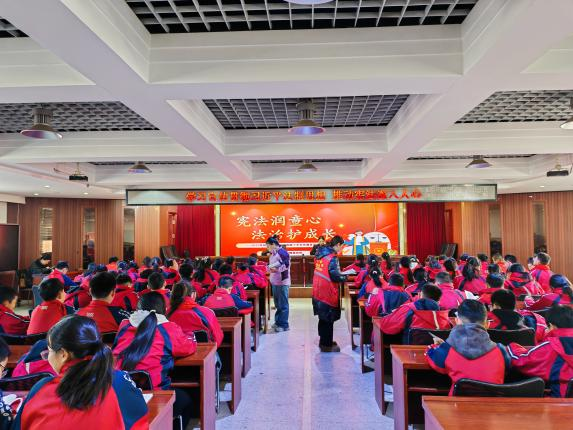 太原万柏林区气化街社区“宪法润童心，法治护成长”宣传活动总结