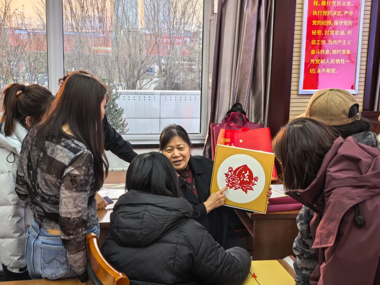 太原小店区司法局开展主题宪法宣传活动