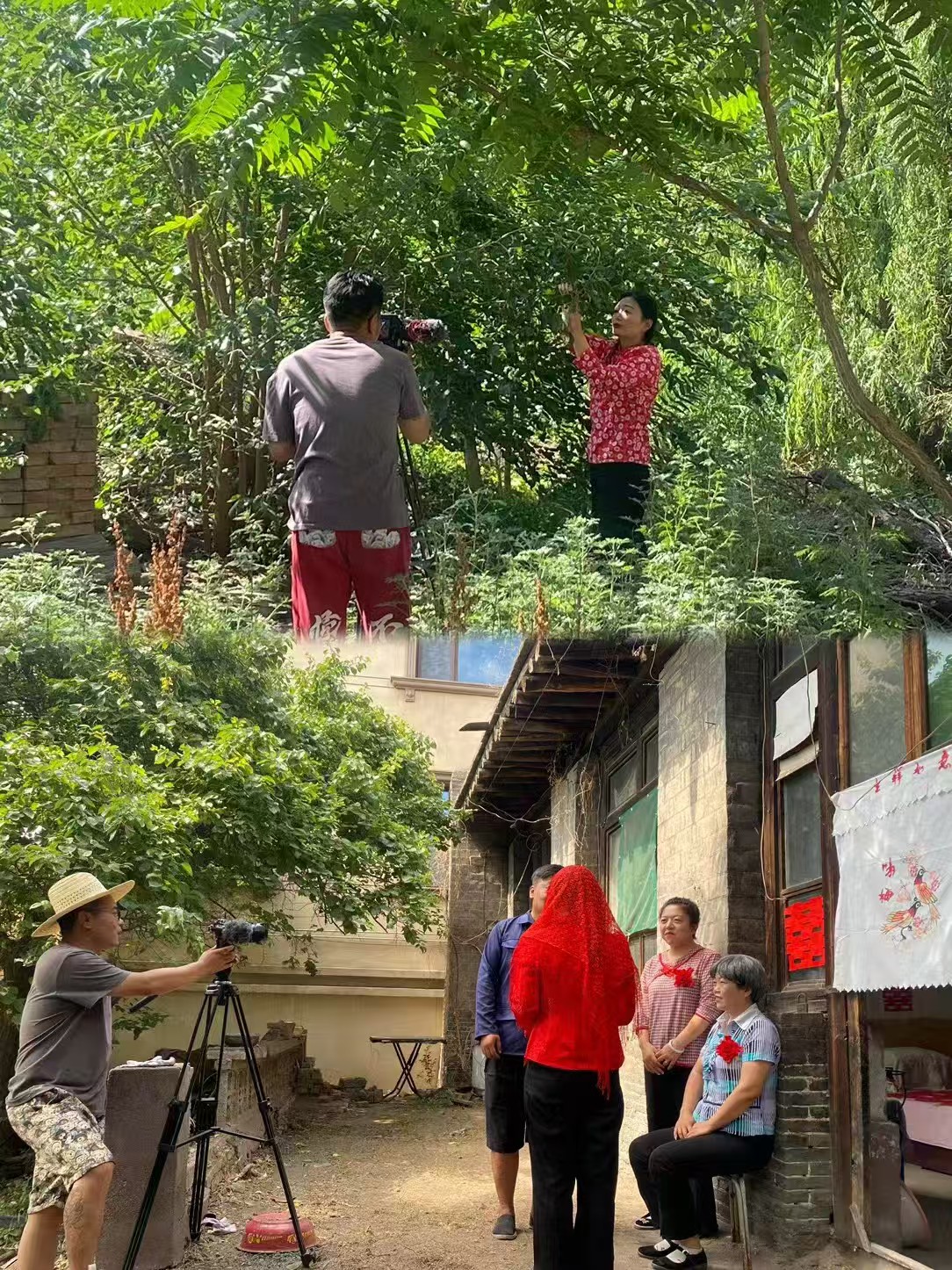 太原晋源“80后”夫妻：归乡拍短剧火爆出圈