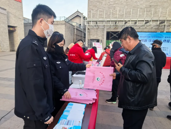 吕梁柳林公安：宪法护航  禁毒同行