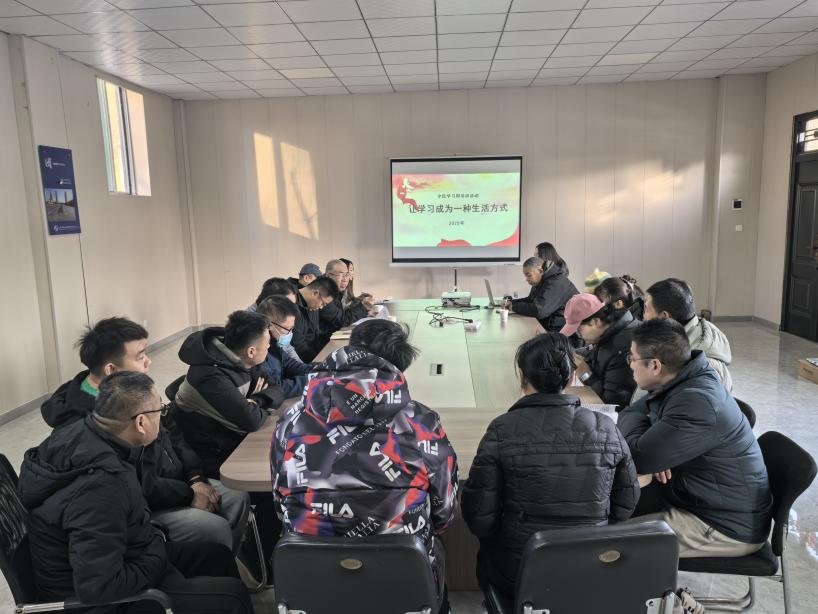 太原市政集团八公司联合太原城建工程有限公司组织开展“以周促年、以学促行”全员终身