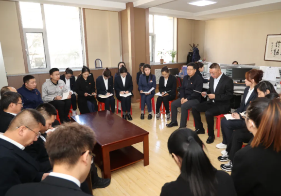 学习贯彻党的二十届四中全会精神市委宣讲团深入吕梁泰化集团开展面对面宣讲