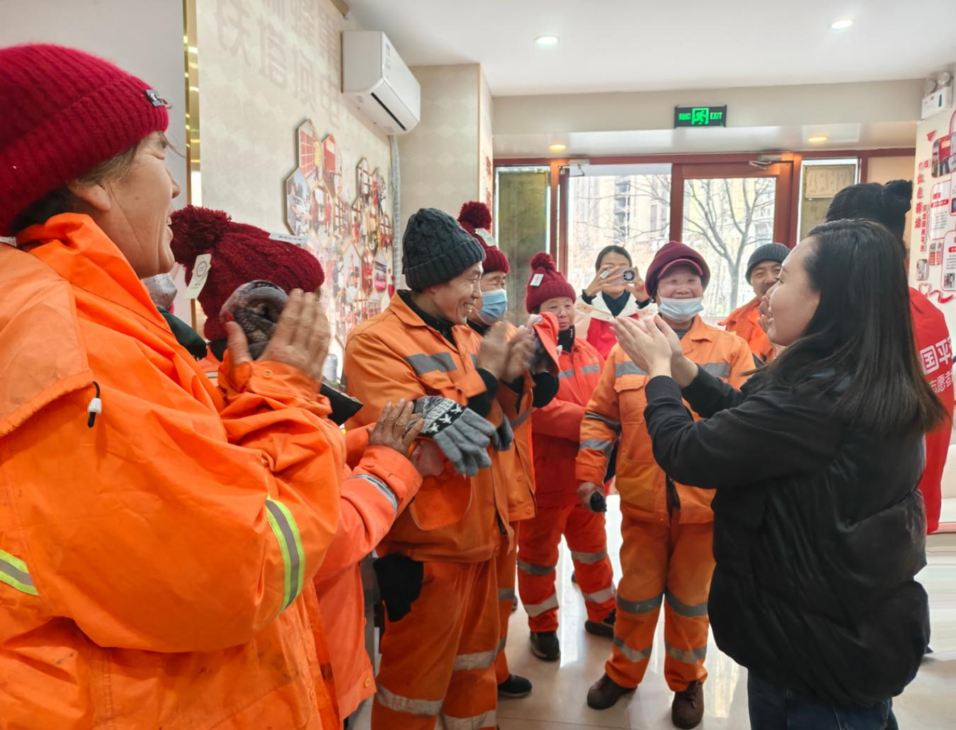 太原万柏林区下元街道“暖冬行动”为新就业群体送上“温暖礼包”