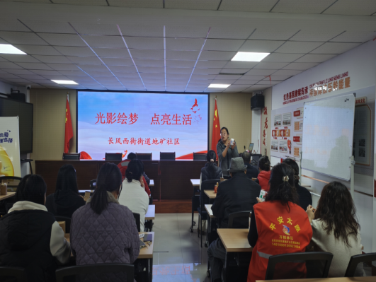 太原万柏林区长风西街街道：创意加湿器手绘  点亮居家美学