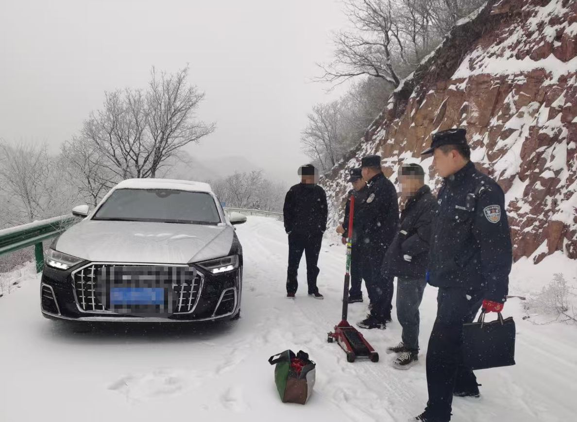 风雪中，那一抹“警”色暖人心——山西阳泉公安迎战寒潮全力守护群众平安