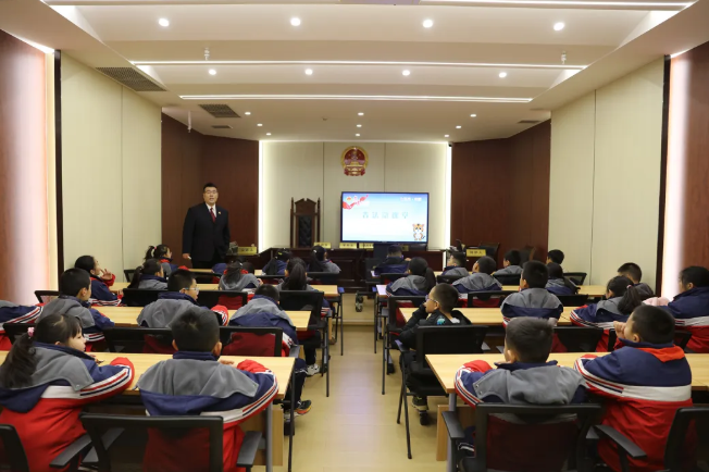 吕梁孝义：周末趣学法律，课外实践与法治教育的双向赋能！