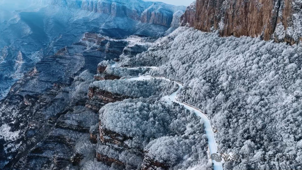 央媒聚焦长治：冬日太行，雪凇绘就水墨仙境