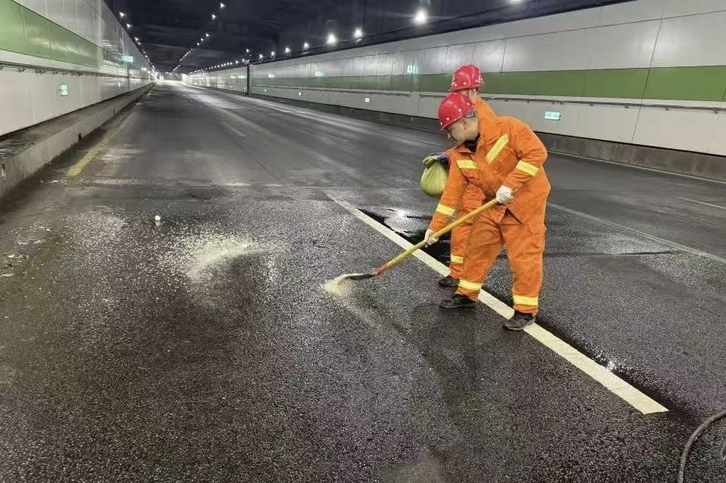 太原晋阳大道下穿通道焕新颜