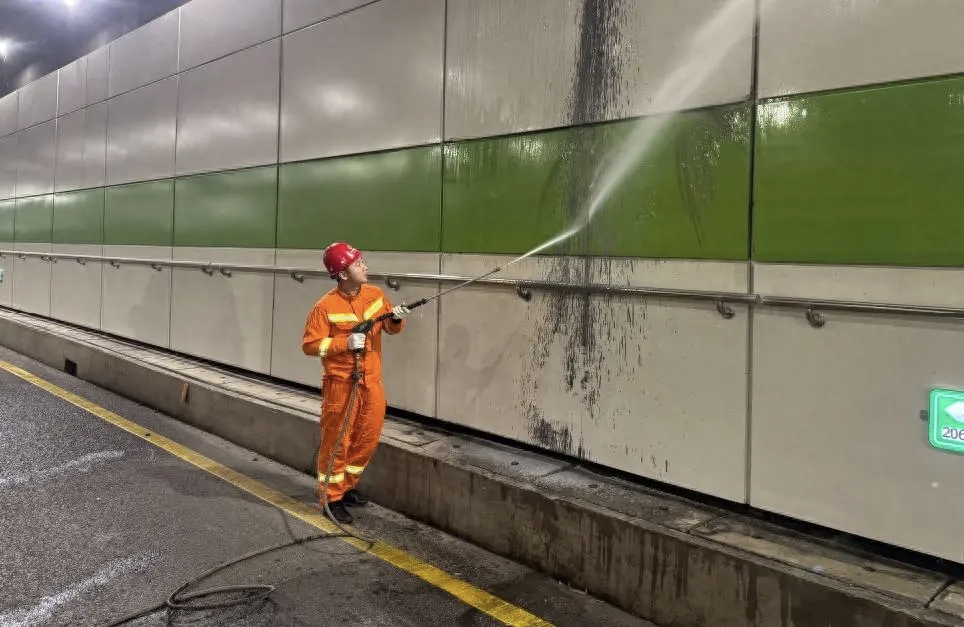 微信图片_20251218154015_14814_73.jpg 微信图片_20251218154015_14814_73.jpg