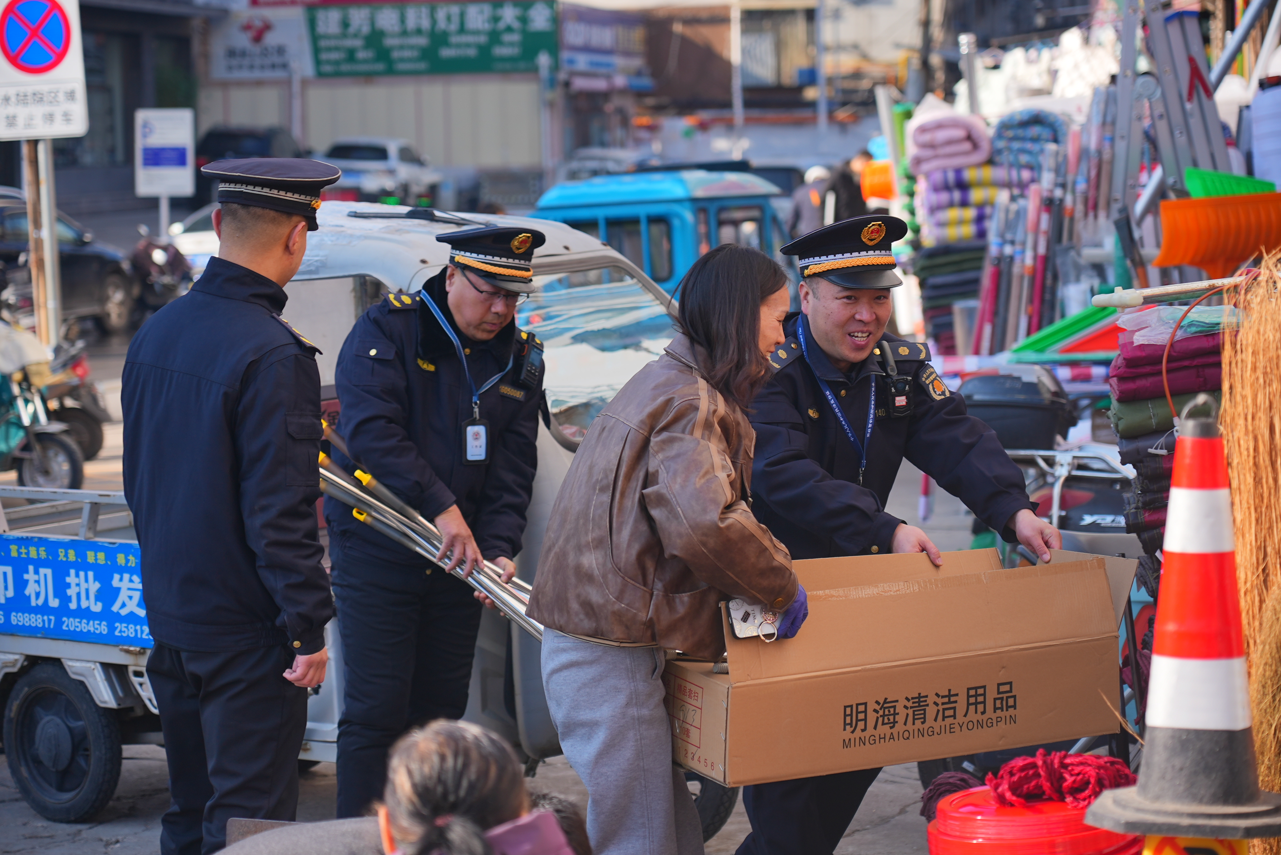 破解治理顽疾  点亮城市文明——晋城市城市管理局扎实开展市容环境专项提升行动
