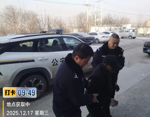 吕梁汾阳：老人意外摔倒田间  警方联动助其暖心归家