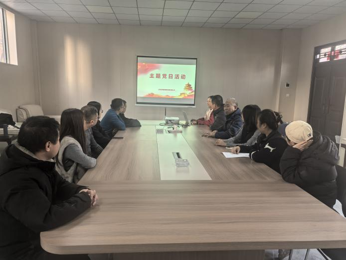 太原市政集团八公司联合太原城建工程公司组织开展“深学四中全会精神  凝聚奋进力量