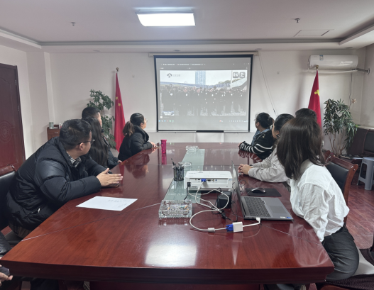 太原市政集团三公司团支部开展“以史为鉴铸风骨  吾辈自强勇担当”主题团日活动