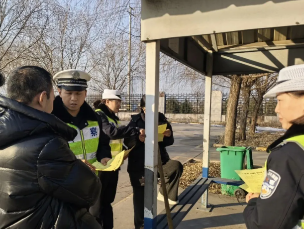 一堂始于驾培之初的安全课！吕梁交城交警走进吉能昌驾校，为准司机们点亮平安征程