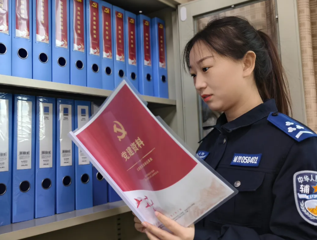 上官燕妮：小身板扛起“大担当”