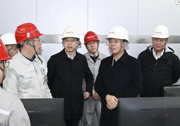 临汾市委副书记、市长王延峰深入企业调研